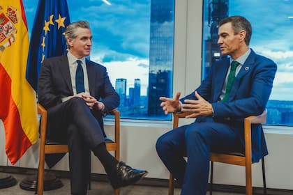 En el marco de la cumbre internacional, el gobernador Newsom se reunió con el presidente español Pedro Sánchez para firmar un nuevo Memorando de Entendimiento