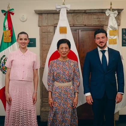 En el marco de su visita a México, la representante de la Casa Imperial japonesa protagonizó distintos actos protocolares: "Visita oficial a Nuevo León de su Alteza Imperial, la Princesa Hisako de Takamado de Japón al Museo La Milarca. La princesa es la Patrona Honoraria de la Asociación Japonesa de Futbol y viajóa México especialmente para ser parte del partido N°1.000 de los Mundiales