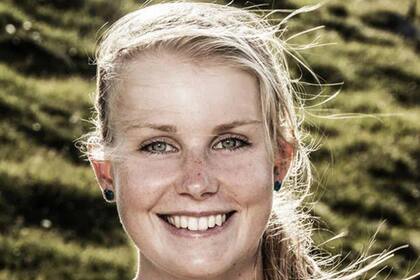 En el medio del terror, encontró una puerta de salida elogiando las flores de su secuestrador