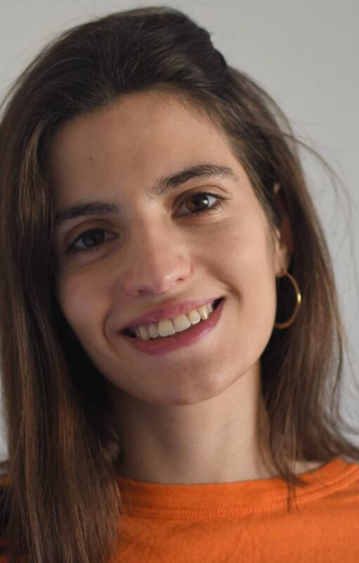 En el mejor momento de su vida a Mery empezaron a surgirle algunas cosas extrañas en su cuerpo que nunca le habían pasado.