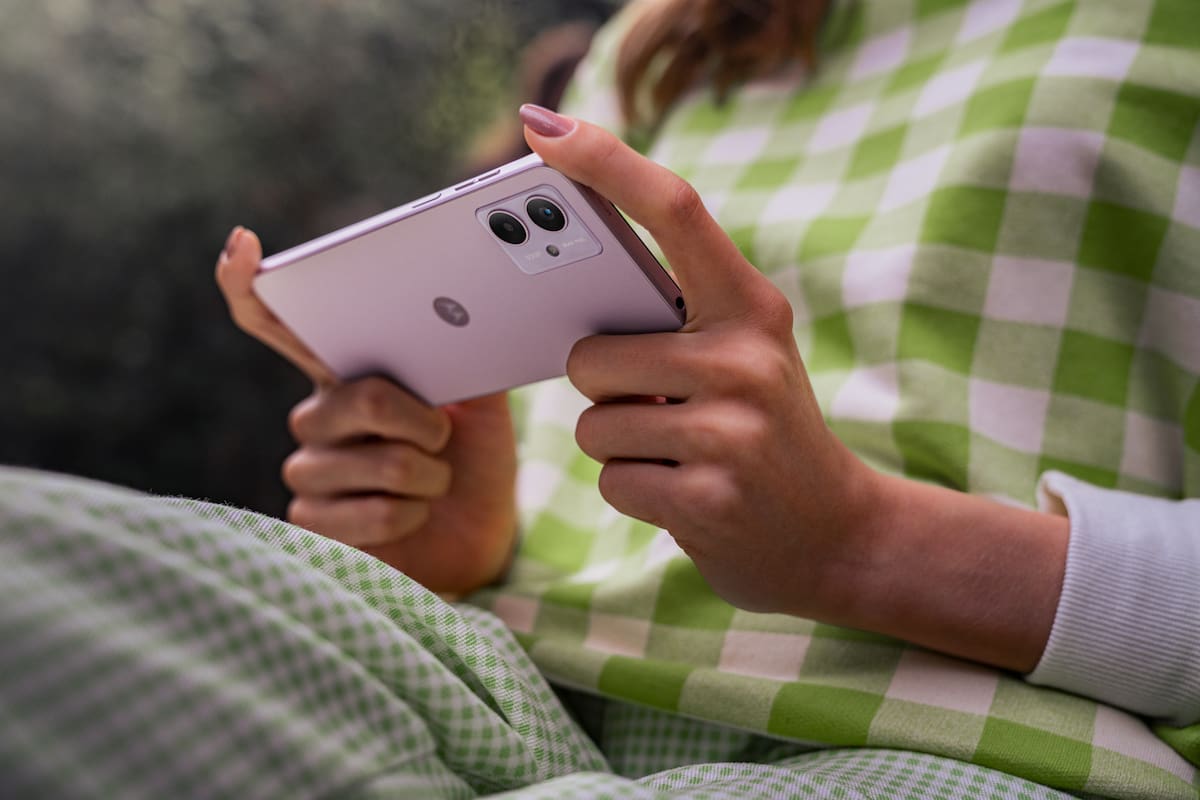 En el mercado local hay varios celulares con diseño atractivo que pueden conseguirse por 150.000 pesos o menos