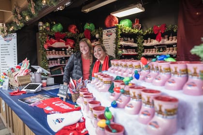 En el mercado se puede encontrar artesanías y distintos productos para las compras navideñas (Instagram/@carmelchristkindlmarkt)