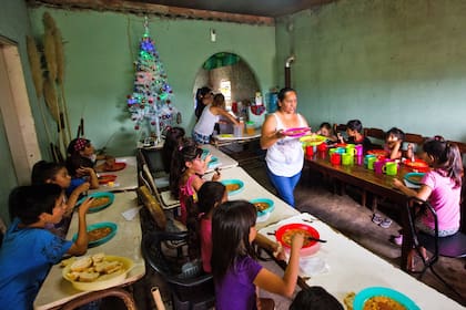 En el merendero Los Melli, de Barrios de Pie, se percibió el incremento de la demanda alimenticia