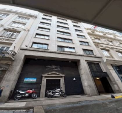 En el microcentro porteño, en la calle Tte. Gral. J. D. Perón 338/46, el 30 de septiembre, se subastarán cinco oficinas