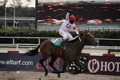 En el Mile se impuso Power Up, con Lautaro Balmaceda