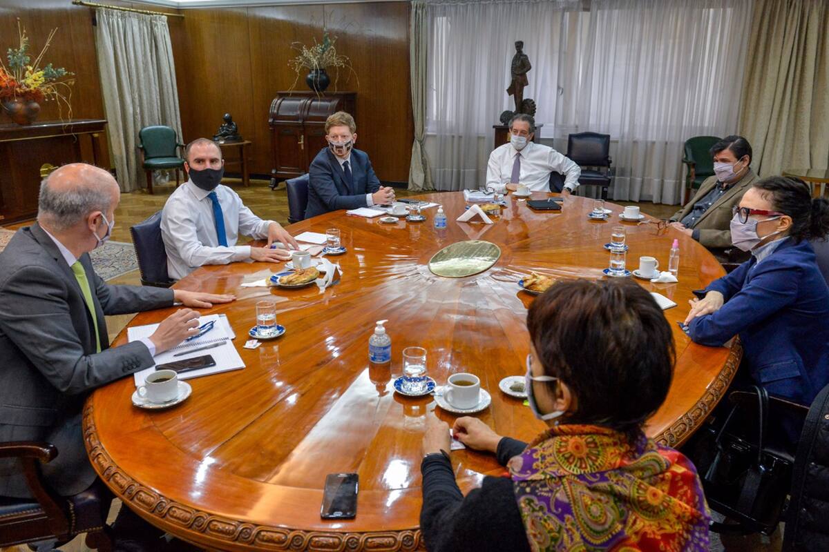 En el Ministerio de Economía se reunió el gabinete económico; estuvieron Martín Guzmán, Miguel Pesce, Cecilia Todesca Bocco, Mercedes Marcó del Pont, Claudio Moroni, Raúl Rigo y Haroldo Montagu; analizaron la continuidad del programa ATP y el IFE
