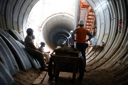En el MInisterio de Infraestructura, que manejó poco más de un mes Guillermo Ferraro, se encuentra el programa "Desarrollo de la Infraestructura Hidráulica"; solo se utilizó el 0,54% de los recursos asignados