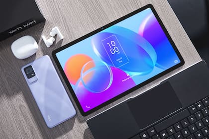 En el MWC 2023, TCL presentó tabletas con sus nuevas pantallas NXTPAPER 2.0, que ofrecen una mejor visibilidad y menor consumo de energía a la luz del sol