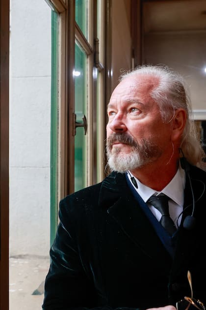 En el otoño, Helmut Distch visitó la ciudad de Buenos Aires; esta primavera regresa a Mar del Plata a estrenar su primera película