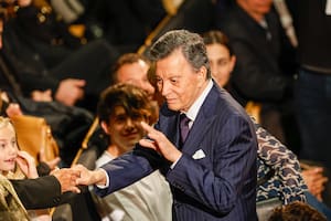 En una gala llena de emoción, Palito Ortega fue nombrado Personalidad Emérita de la Cultura