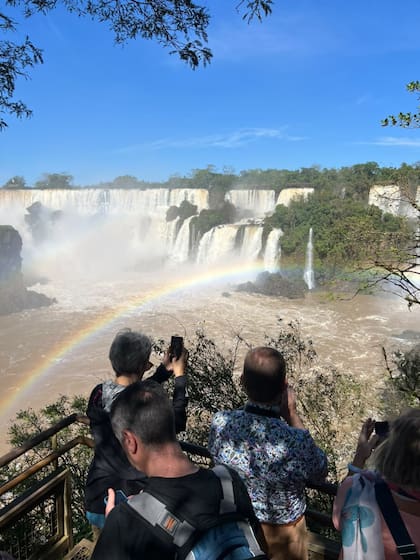 En el Parque Nacional Iguazú el resto de las pasarelas permanecen abiertas