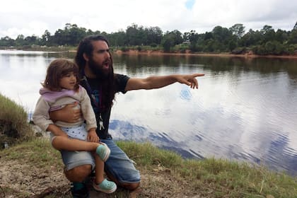 “En el pasado se fueron del campo a la ciudad y nosotros estamos volviendo de la ciudad al campo, tratando de tender puentes entre esos mundos a partir de las nuevas tecnologías".