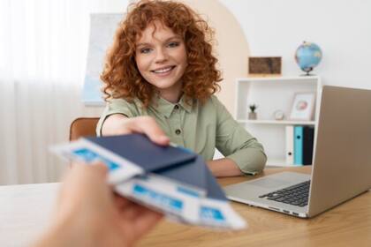 En el permiso temporal por la Regla del Empresario Internacional de EE.UU. se contemplan diferentes requisitos