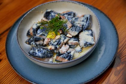 En el primer piso, los platos del variado menú incluyen las pastas