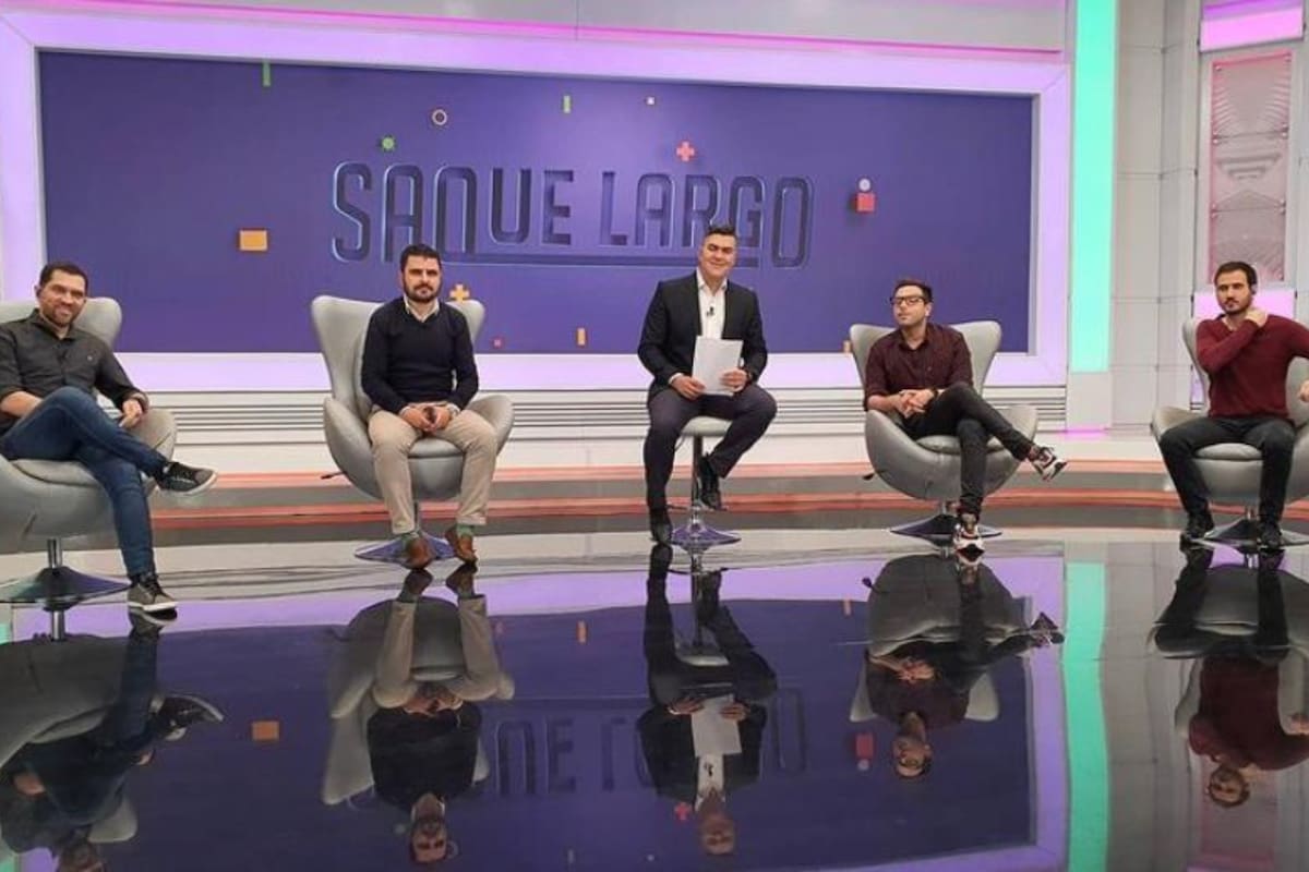 En el programa Saque Largo apuntaron contra Racing. Crédito: Instagram