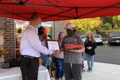 En el pueblo de Waynesville las autoridades proclamaron "el día Wyatt Jones" para reconocer al joven