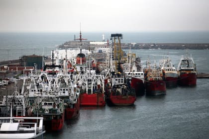 En el puerto de Mar del Plata, por ejemplo, no podrán amarrar buques británicos