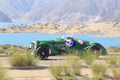 En el Rally de las Bodegas, de 700 kilómetros de extensión, hubo tripulación extranjera en autos clásicos