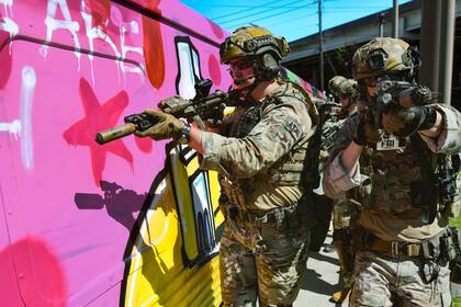 En el ranking del FBI, Nuevo México aparece como uno de los peores estados (imagen ilustrativa de un operativo de la agencia)