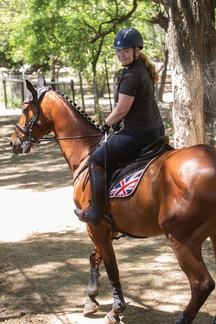 “En el Reino Unido tengo cinco caballos y ahora uno en la Argentina”, cuenta la diplomática.