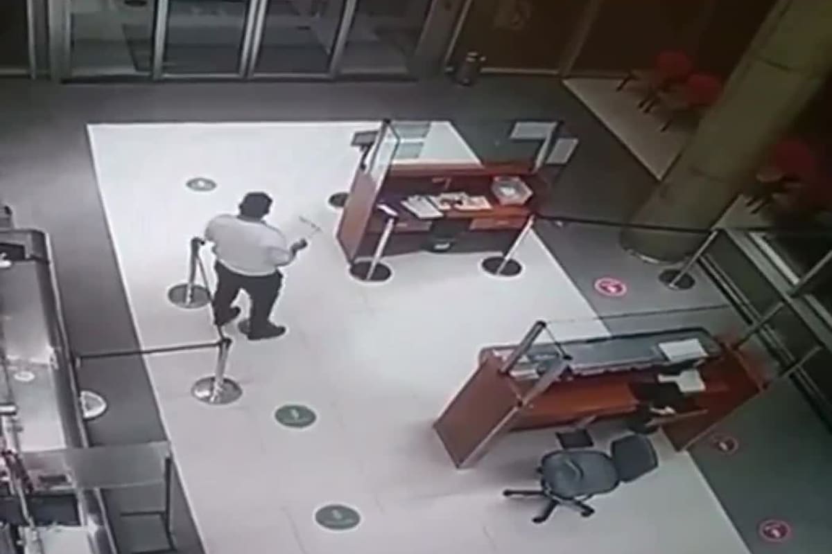 En el Sanatorio Finochietto investigan al vigilador que protagoniza el video.