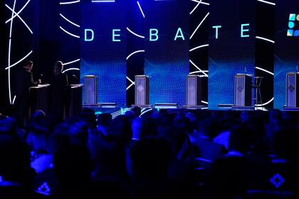 En el segundo debate presidencial 2023 hay cuatro periodistas encargados de conducir el evento