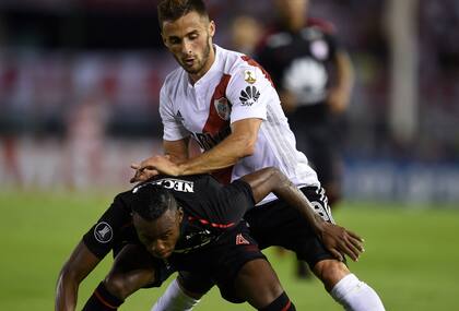 En el segundo partido del grupo, River no pudo con Independiente en el Monumental: fue 0-0