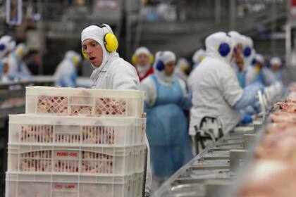 En el segundo semestre, el producto interno bruto de Brasil creció 1% interanual y 0,2% respecto al trimestre anterior, según el Instituto Brasileño de Geografía y Estadística (IBGE),