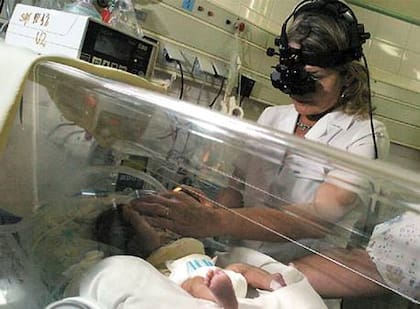 Los servicios de neonatología enfrentan la escasez de especialistas