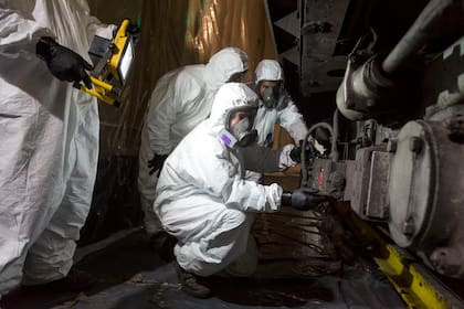 En el taller Rancagua de la línea B se realizan los trabajos para descontaminar las formaciones Mitsubishi con piezas con asbesto