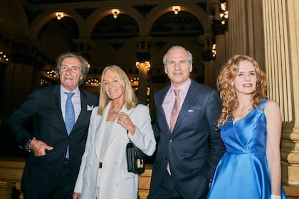 En el Teatro Colón junto a su marido, Martín Mazzei, Javier Iturrioz y Karina El Azem