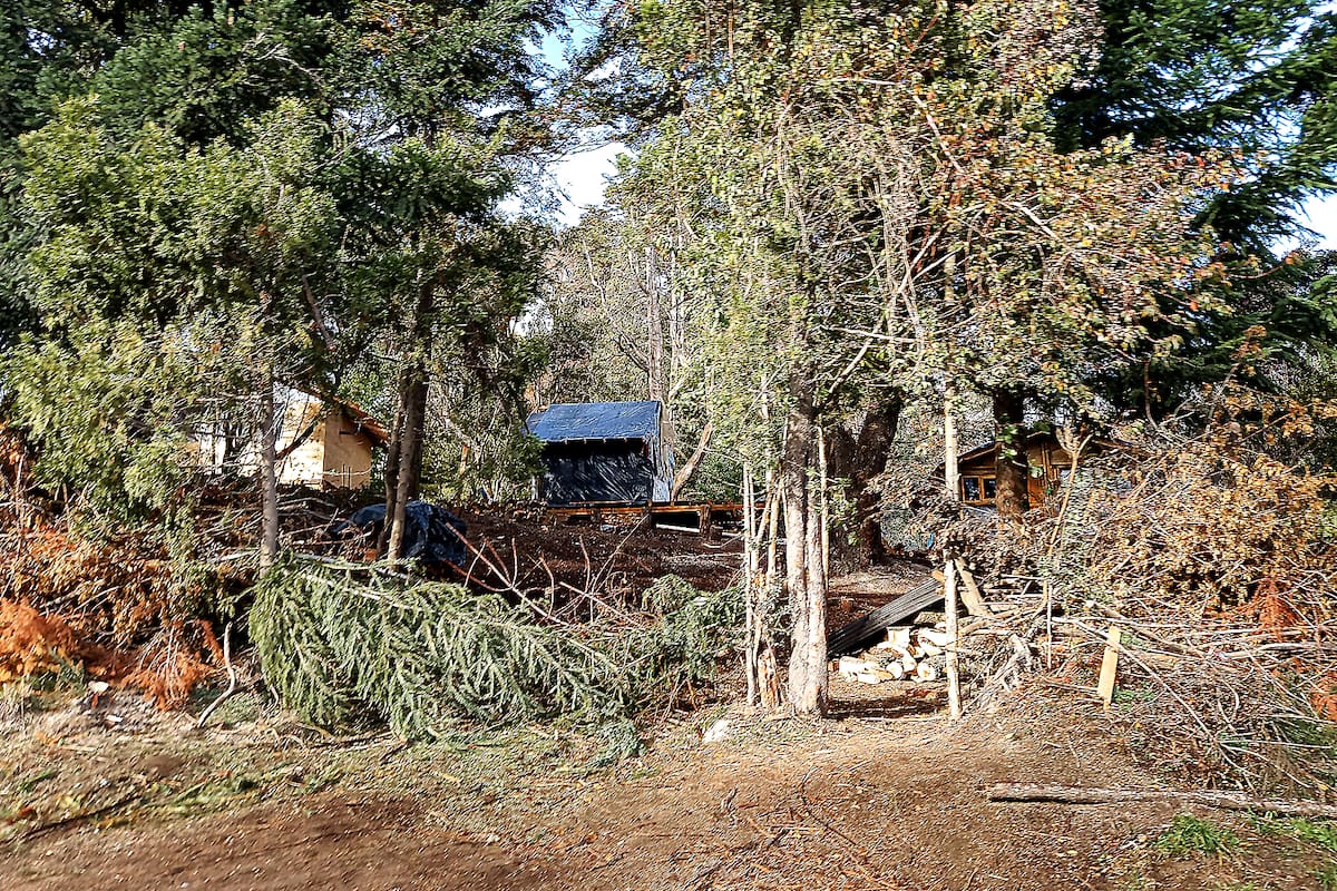 En el terreno ocupado, ya se ven algunas construcciones