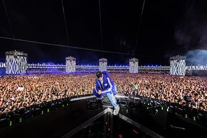 En el último tiempo Bizarrap lanzó nuevas BZRP Music Sessions, ganó premios Gardel, Latin Grammy y amplió tanto sus horizontes que llegó a la Fórmula 1 con Franco Colapinto