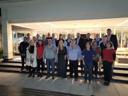En encuentro de legisladores oficialistas en la casa de Juan Manzur, en Tucumán