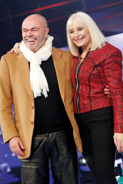 En enero de 2015 en los estudios de la RAI, Raffaella posa con su segunda y última pareja, Sergio Iapino. El coreógrafo fue el encargado de dar la noticia de su muerte.