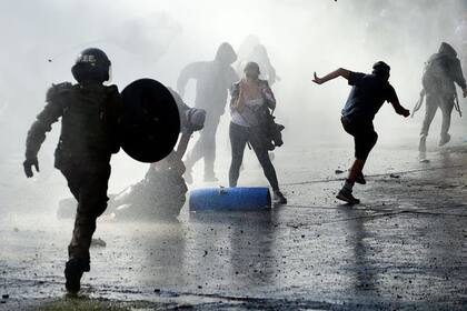 En enero hubo 37 incidentes, la mayoría en Santiago; "esto no tiene que ver con demandas sociales", señaló el gobierno