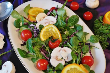En ensaladas: crudas aportan los nutrientes fundamentales para el invierno.