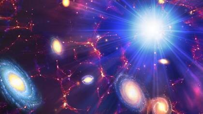 En esa singularidad, la materia está tan comprimida que la gravedad se vuelve tremendamente fuerte a escalas subatómicas