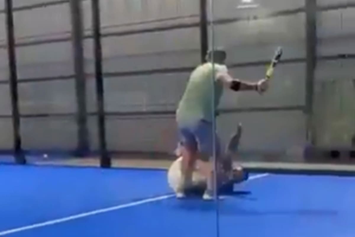 En Escazú, Costa Rica, un grupo de hombres comenzó a golpearse con paletas de pádel tras una discusión.