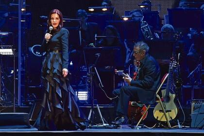 En escena, con una orquesta de lujo compuesta por 52 intérpretes