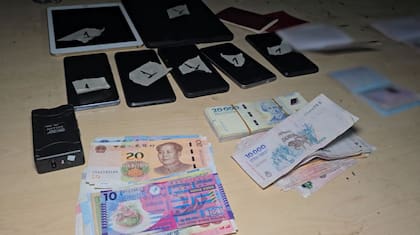 En esos dispositivos encontraron mensajes en idioma chino, fotografías y videos vinculados con distintos hechos delictivos