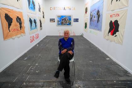 En esta edición, Arco miró al Sur: en la foto, el argentino Marcelo Brodsky en el stand de Henrique Faria New York