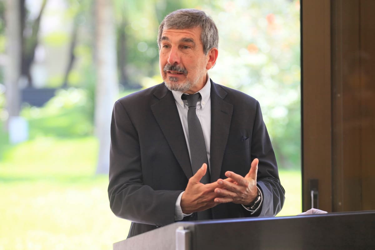 “En esta etapa hemos visto que existen capacidades en la Argentina para fabricar vacunas", aseguró Roberto Salvarezza