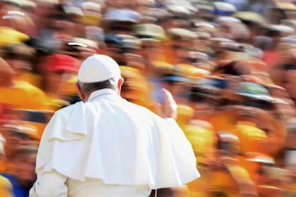Francisco durante uno de sus numerosos viajes pontificios