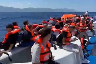 Ocho muertos al volcar un ferry con casi 270 personas frente al norte de Chipre