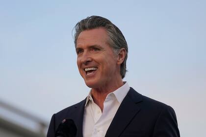 En esta imagen de archivo, el gobernador de California, Gavin Newsom, interviene en un acto de Clean California en San Francisco, el 9 de noviembre de 2023. (AP Foto/Jeff Chiu, archivo)