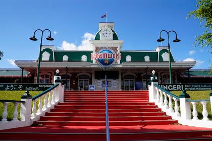 En esta imagen del 17 de junio de 2020 se ve la entrada al parque Dreamworld en la Costa Dorada de Australia. (Dave Hunt/AAP Image vía AP)