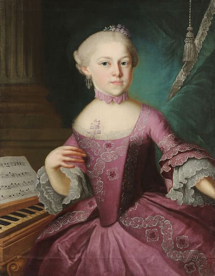 En esta pintura del artista Pietro Antonio Lorenzoni se ve a Nannerl en 1763.