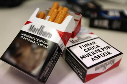 En Estados Unidos piden que las redes sociales lleven un etiquetado similar al de los cigarrillo, explicando el efecto nocivo que pueden tener en la salud mental de los usuarios, sobre todo los adolescentes