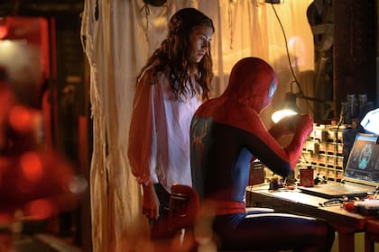 En este cuarta entrega, Tom Holland prueba que ha conseguido redimensionar a su personaje sin convertirlo en una cáscara ajena